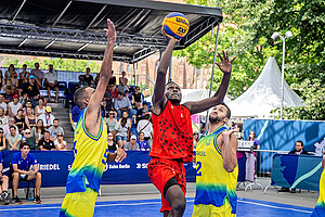 So vielfältig waren die Wettkämpfe: Vom Basketballmatch ...