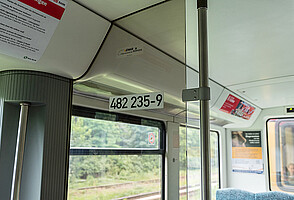 Vehicle number in the door area of the wagon